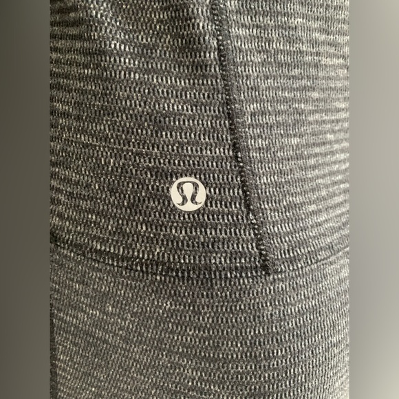 ⭐️ Host Pick ⭐️ Lululemon Stride Jacket *Soft Mini Check - Picture 5 of 10